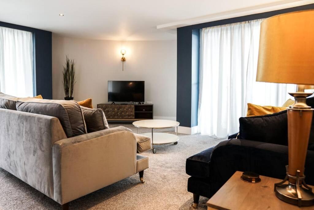 Beautiful 3 Bedroom Apartment By The Sea New Quay Exterior foto