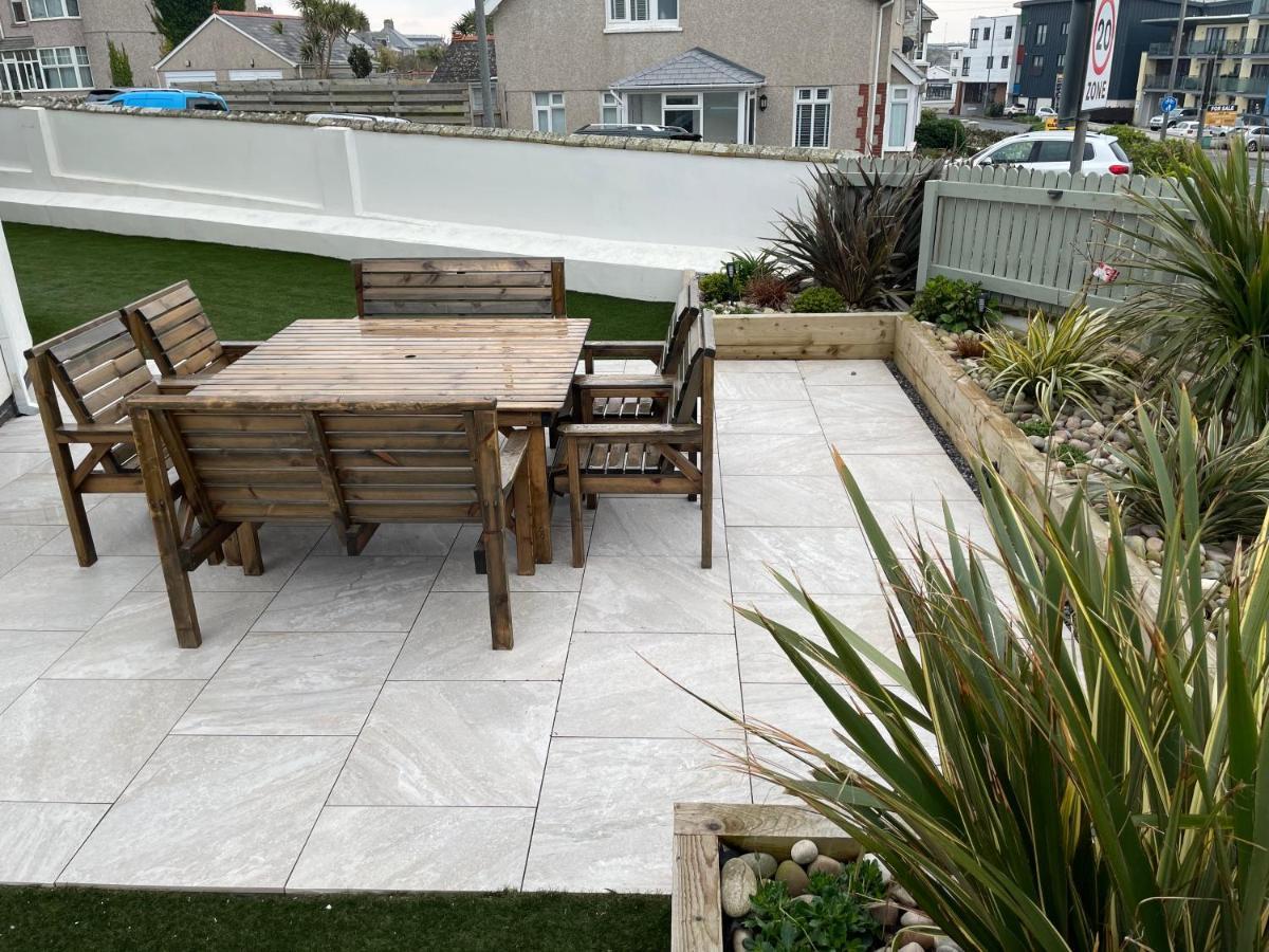 Beautiful 3 Bedroom Apartment By The Sea New Quay Exterior foto